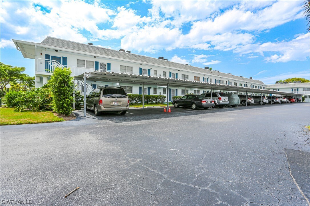 750 Mooring Line Dr Unit 205, Naples, FL 34102 Condo for Rent in