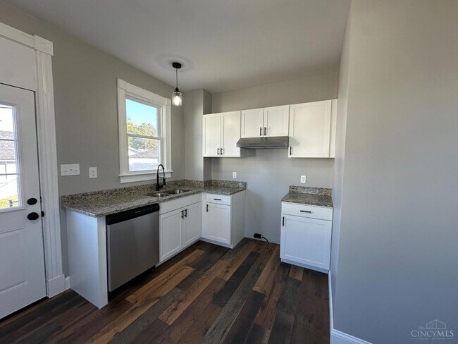 Foto del edificio - 504 Fairview Ave