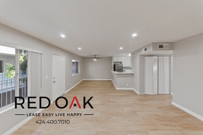 Foto del edificio - ~1 Month FREE~ Bright and Welcoming Two Be...