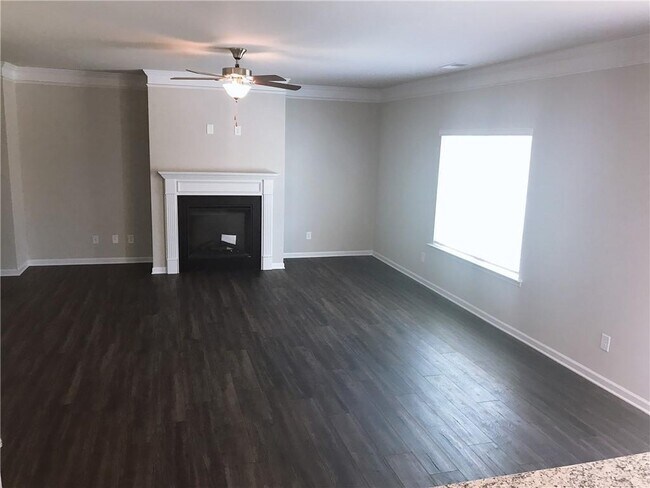 Foto del edificio - 735 Country Ridge Dr