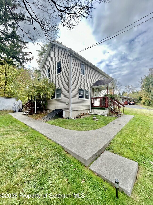 Foto del edificio - 1395-1395 Old Trail Rd