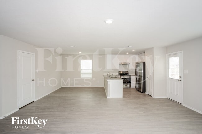 Building Photo - 6441 Cotton Ridge