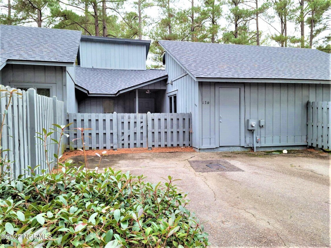170 Cranes Cove, Vass, NC 28394 Condo for Rent in Vass, NC