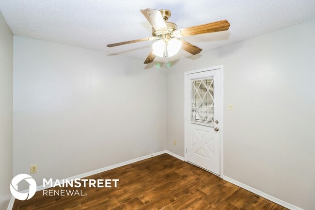 Building Photo - 2145 Bobolink Trail