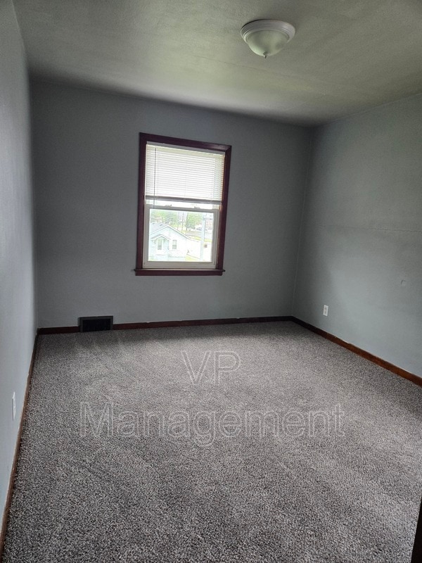 Building Photo - 418 23rd St