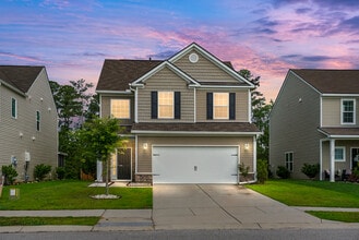 Building Photo - 210 Daniels Creek Cir