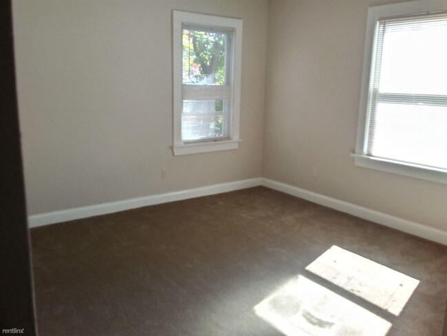 Building Photo - 4014 Maine Ave