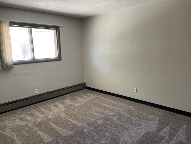 Bedroom - 1111 18 1/2 St S