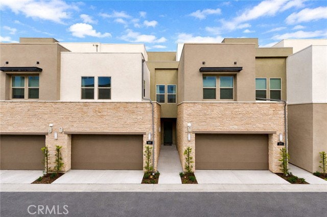 Building Photo - 885 Poppy Ct