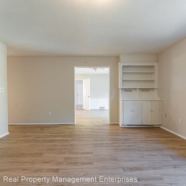 Building Photo - 4 br, 2 bath House - 5531 NW 37th St