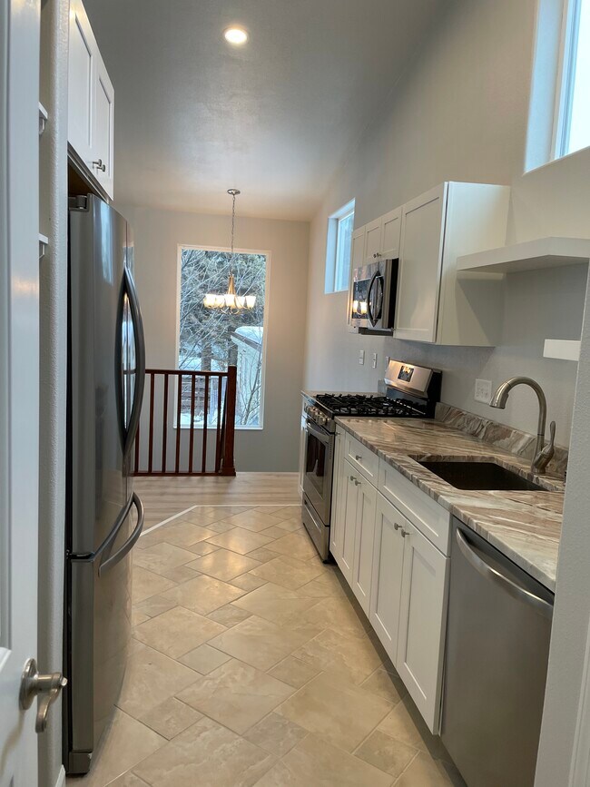 Kitchen - 1566 F St