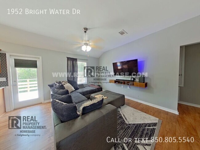 Building Photo - 1952 Bright Water Dr
