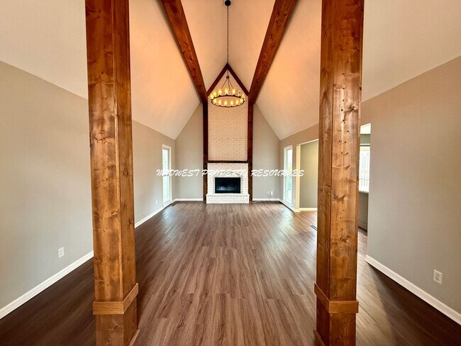 Building Photo - Amazing 3 Bedroom Home!