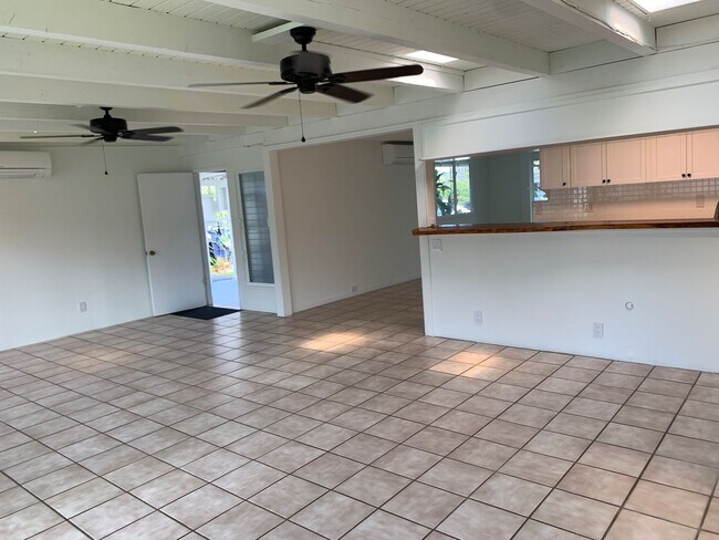 Building Photo - Spacious 3-bedroom, 2 bath home in Kailua