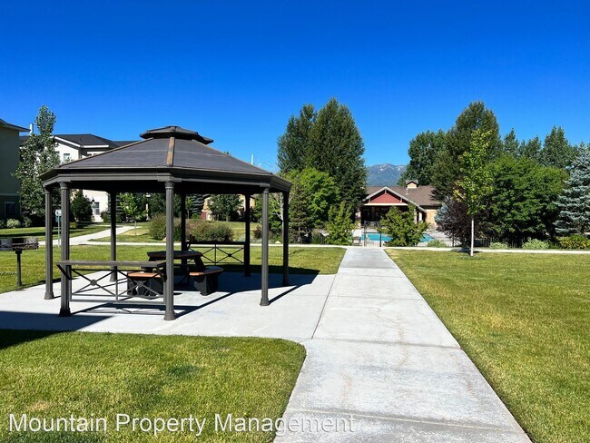 Building Photo - 3 br, 2 bath House - 1051 South 500 East, ...