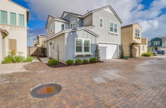 Building Photo - 1311 Camino Avalon