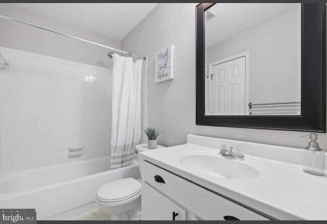 Building Photo - 13756 Autumn Vale Ct