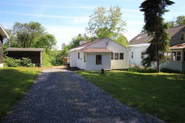 Building Photo - 1378 Hermance Rd