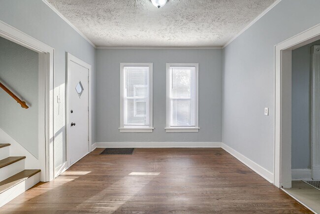 Building Photo - 2411 Emmet St