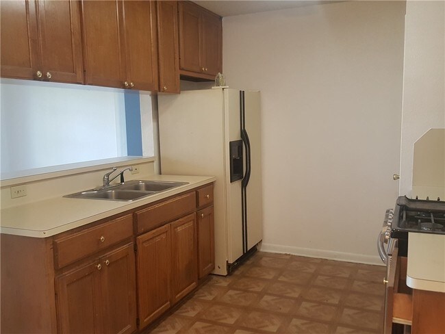 Foto del edificio - 3011 E 3rd St