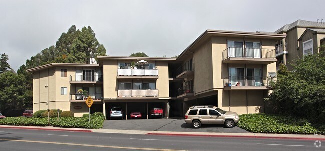 Building Photo - 1190 Ralston Ave