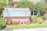 Foto principal - 2421 NE 65th St