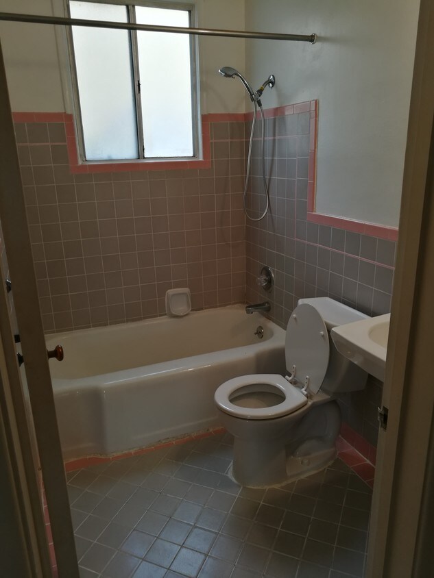 Foto principal - 1594 43rd Ave