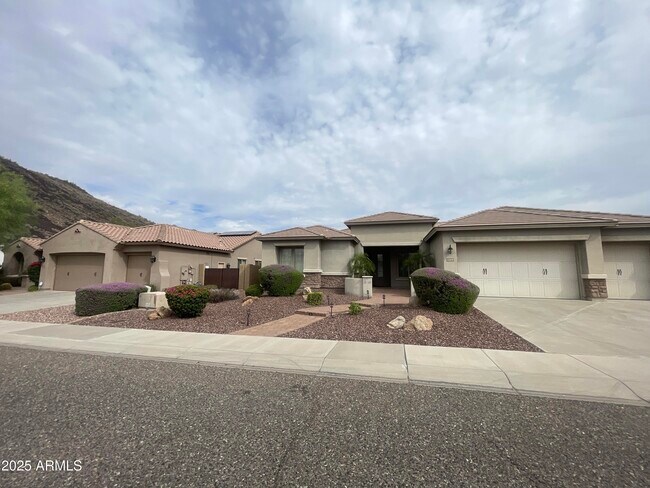 Foto del edificio - 5518 W Yearling Rd
