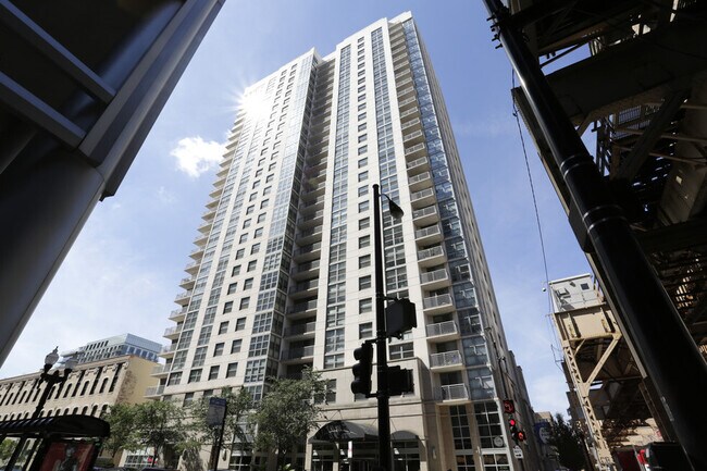 Foto del edificio - 216 N Wells St