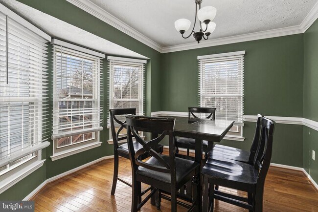 Foto del edificio - 6018 River Birch Ct