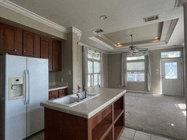 Foto del edificio - 47 Freedom Dr