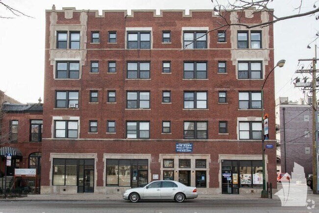 Building Photo - 727 W Belmont Ave