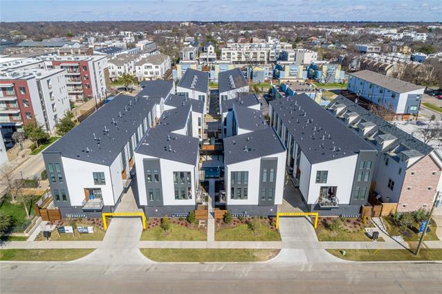 Building Photo - 2200 Bennett Ave