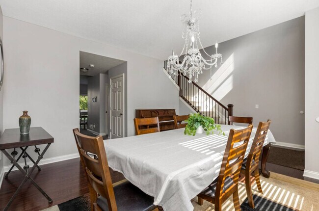 Foto del edificio - 4120 McNery Dr