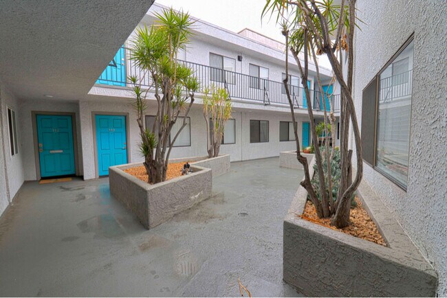 Foto del edificio - 11040 Hesby St