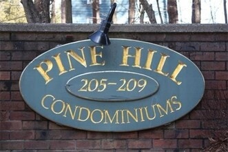 Building Photo - 209 Great Rd