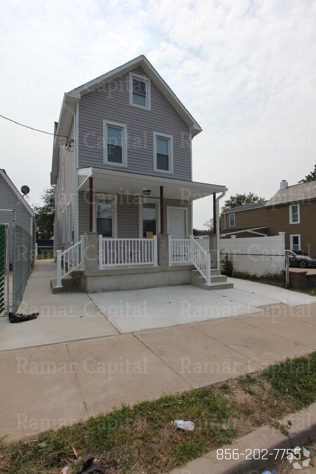 Building Photo - 1123 Cambridge St