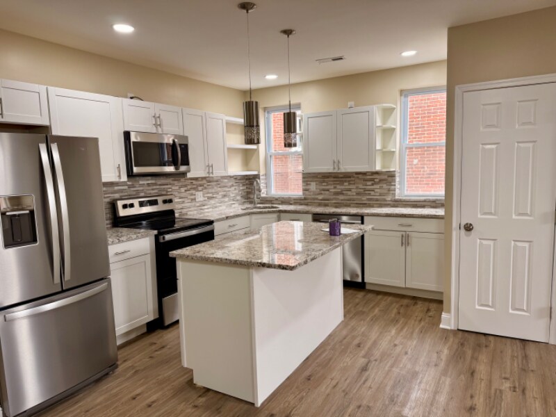 Foto principal - 605 N 64th St