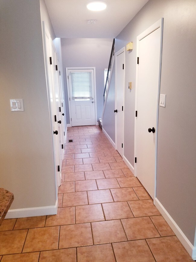 Building Photo - 8214 Daniel Dr