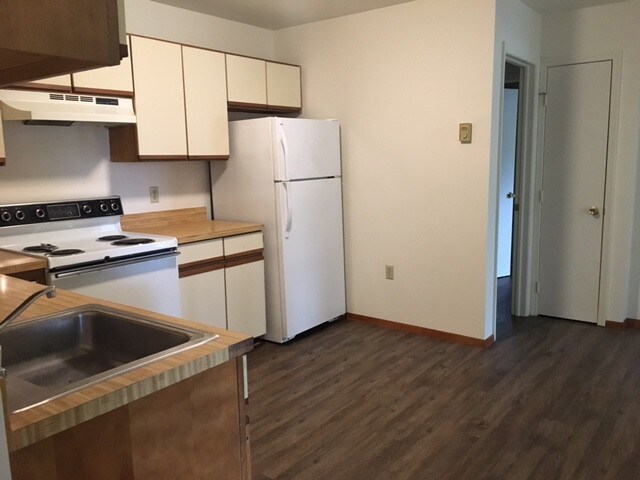 Foto del edificio - 1014 Primrose Ln