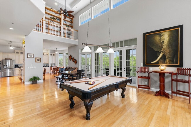 Building Photo - 1927 Sheffield Ave