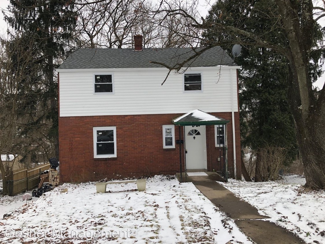 Primary Photo - 3 br, 1.5 bath House - 124 Idlewood Rd