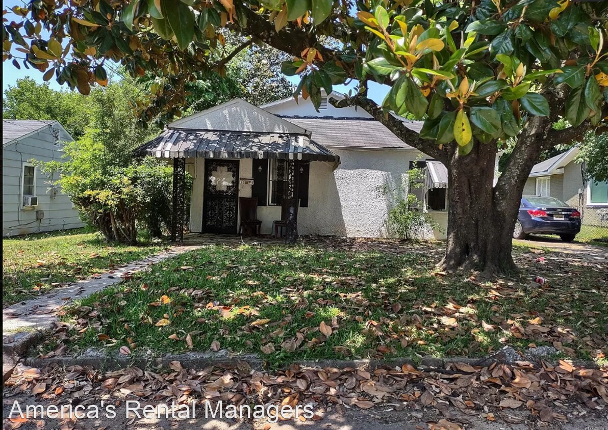 4 br, 2 bath House 3344 East Tuskegee Ci... House Rental in