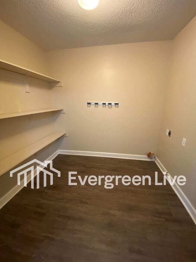 Foto del edificio - 48 Callan Ct