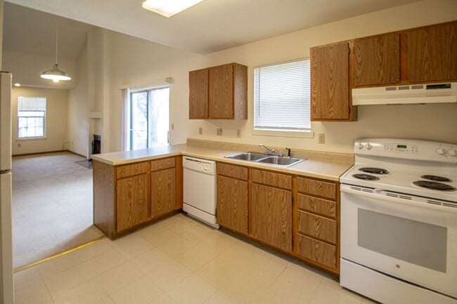 Foto del edificio - Upscale Duplex 2BD/2BA Cul-de-sac