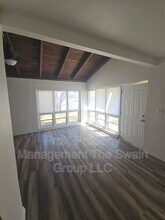 Building Photo - 401 W Florida Ave