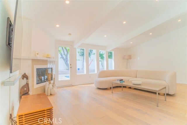Building Photo - 5179 Canoga Ave