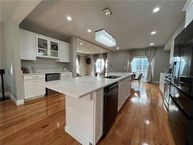 Foto del edificio - 301 Hunting Hill Dr