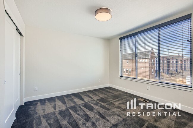 Foto del edificio - 4060 W 13th Ave