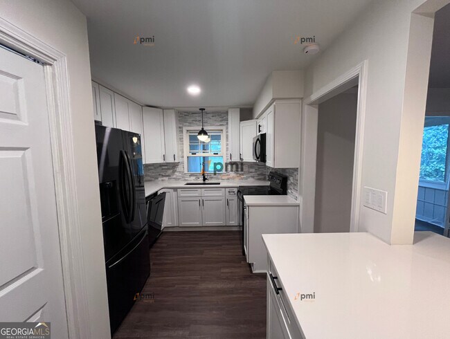 Foto del edificio - 162 Elysian Way NW